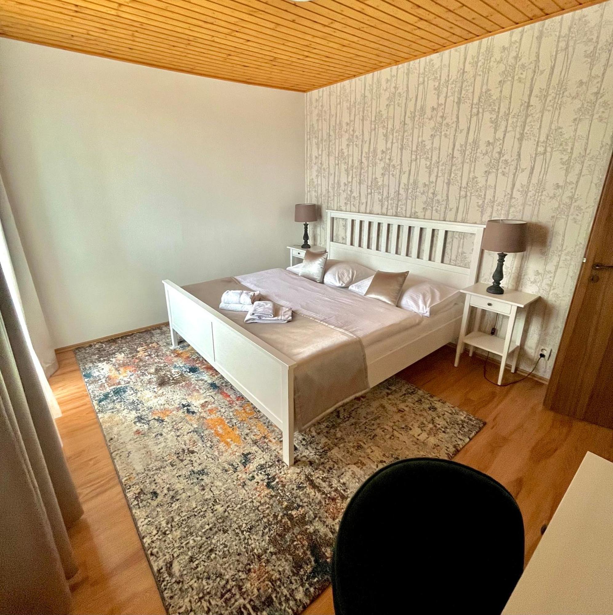 Hotel Rozalka Pezinok Dış mekan fotoğraf